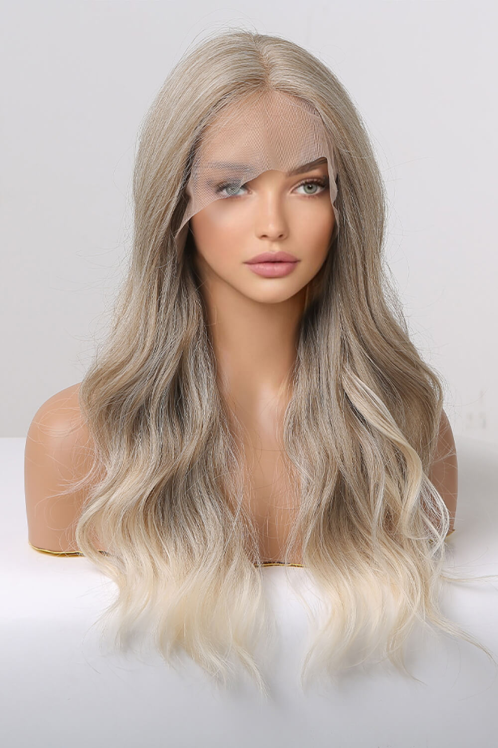 Fashorio Medium Blonde Highlights / One Size 13*2" Lace Front Wigs Synthetic Long Wave 24" 150% Density in Medium Blonde Highlights