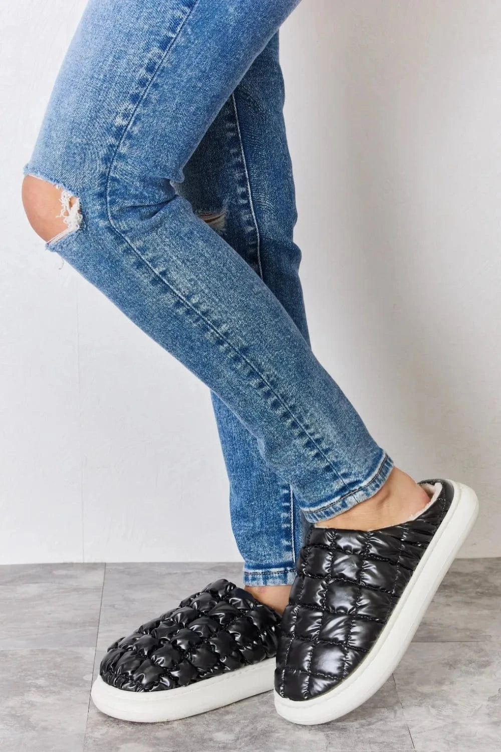 Melody Puffer Plush Slippers - Fashorio