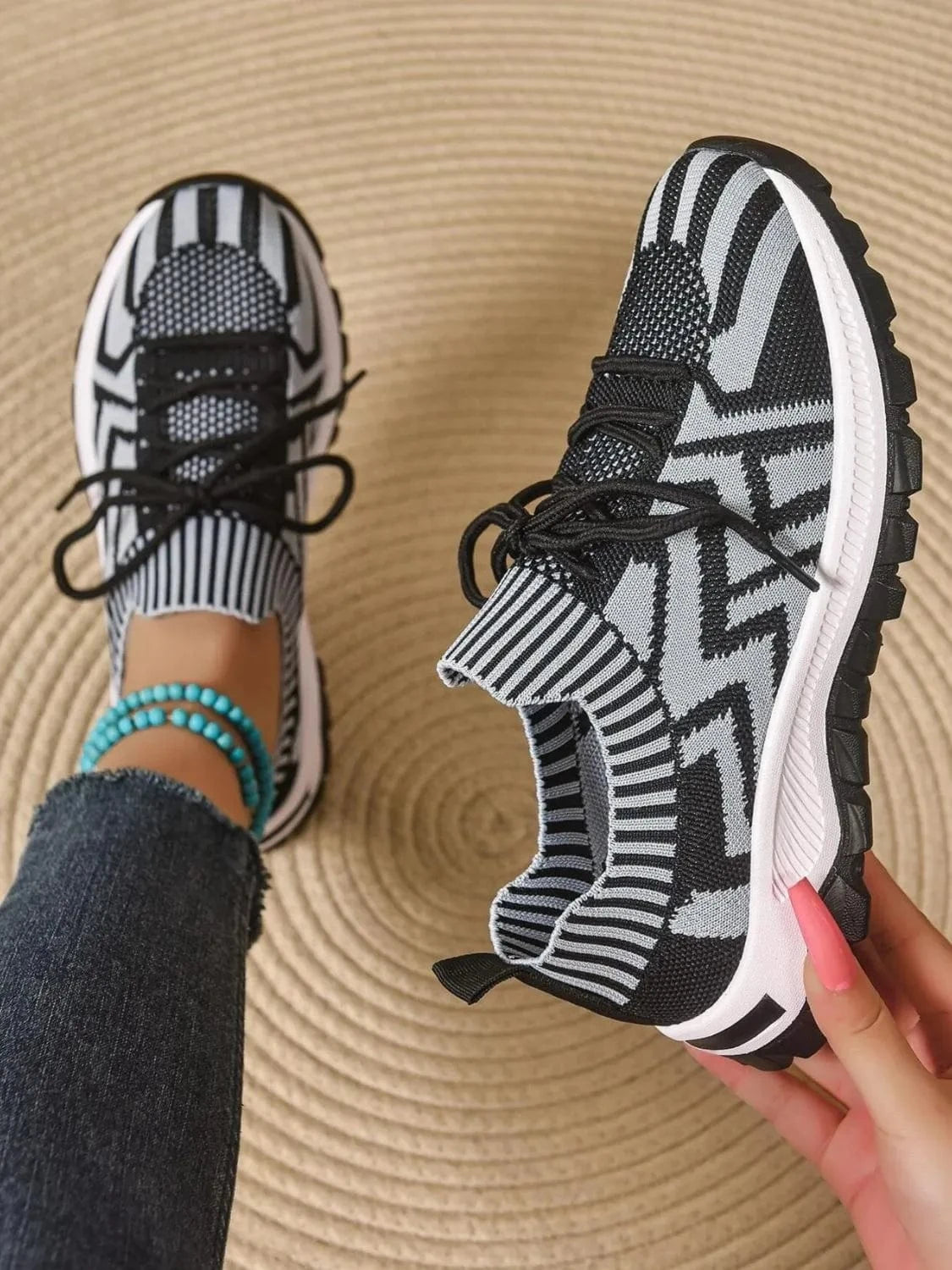 Fashorio Mesh Knit Lace Up Athletic