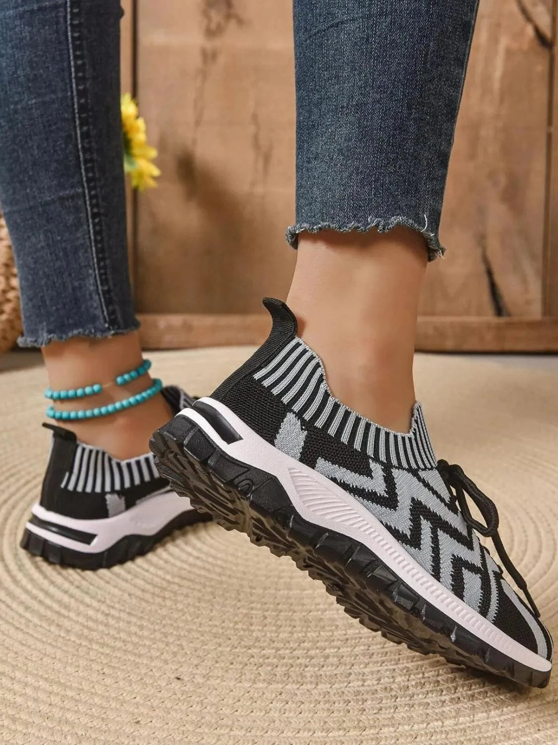 Fashorio Mesh Knit Lace Up Athletic