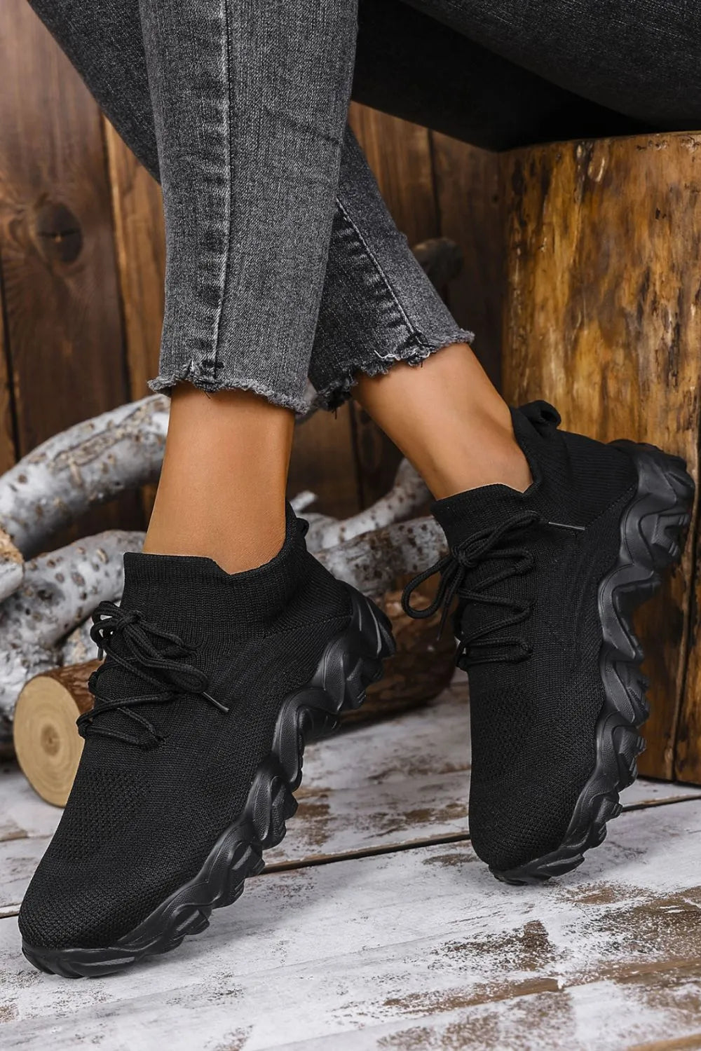 Fashorio Mesh Lace-Up Round Toe Athletic