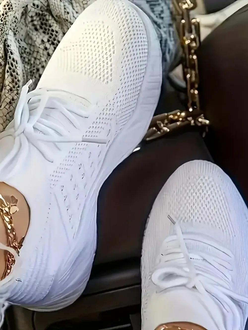 Fashorio Mesh Round Toe Flat Athletic