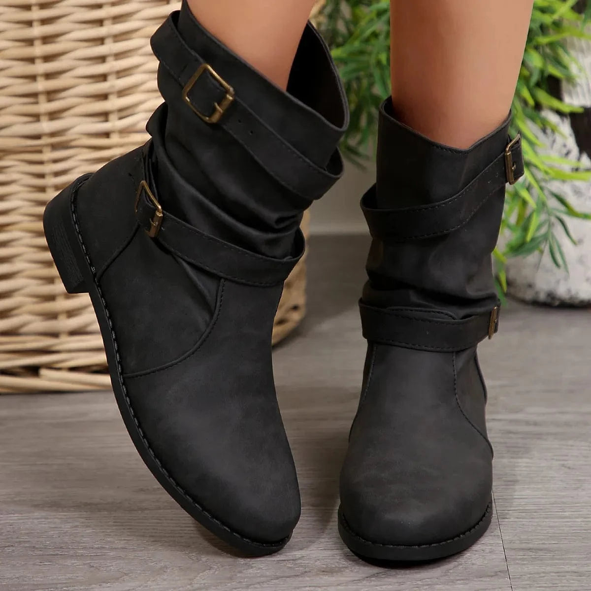 Fashorio Mid-Calf Buckle Strap Boots