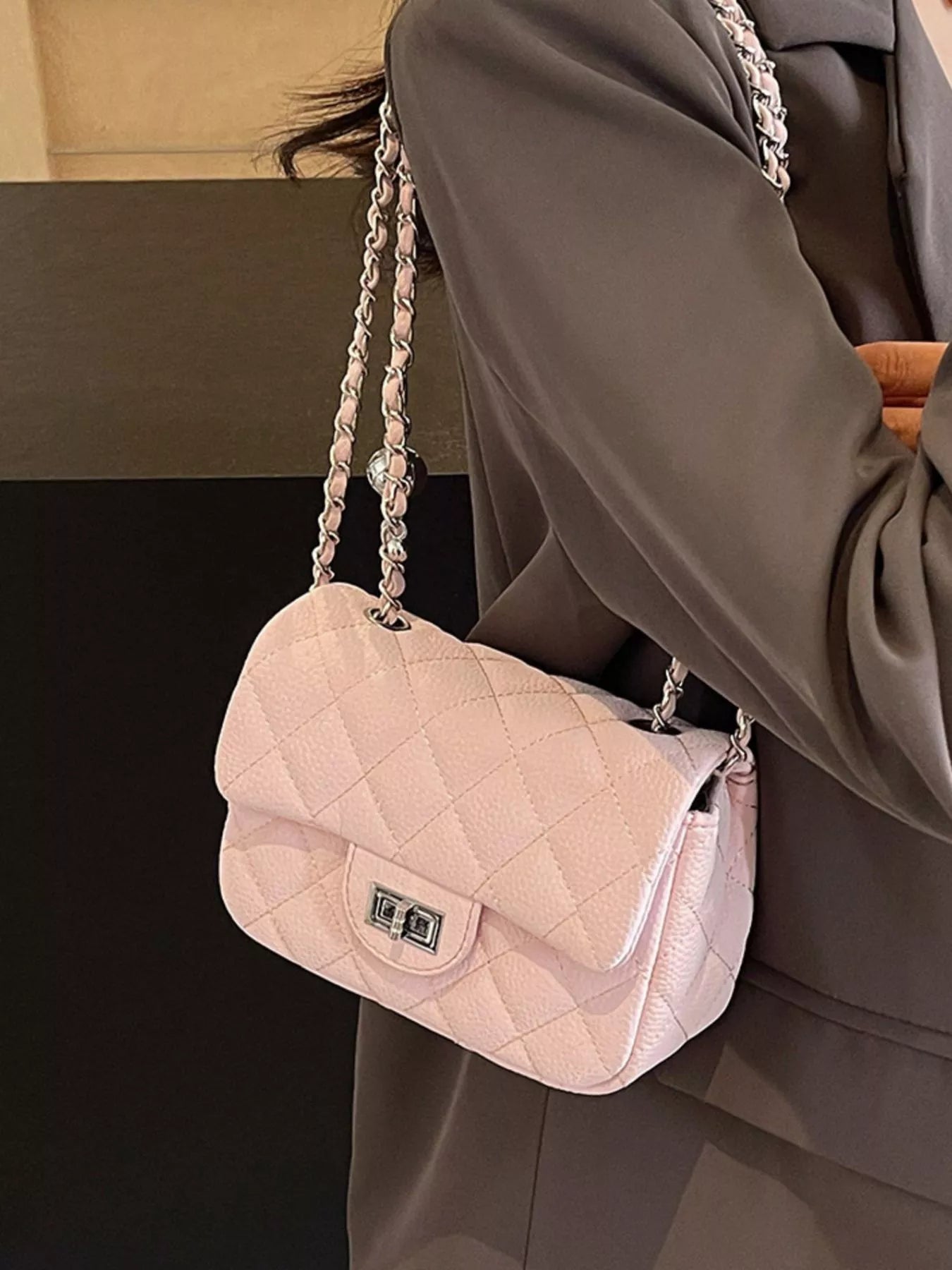 Fashorio Pink / One Size Quilted Chain Crossbody Bag