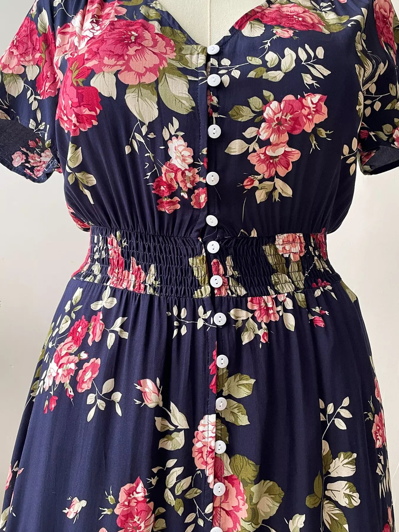Fashorio Plus Size Floral Print Short Sleeves V-Neck Dress
