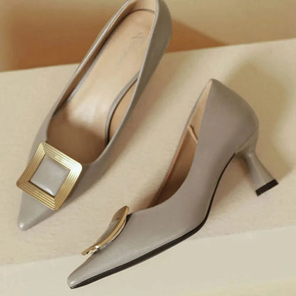 Point Toe Flare Heel Pumps - Fashorio
