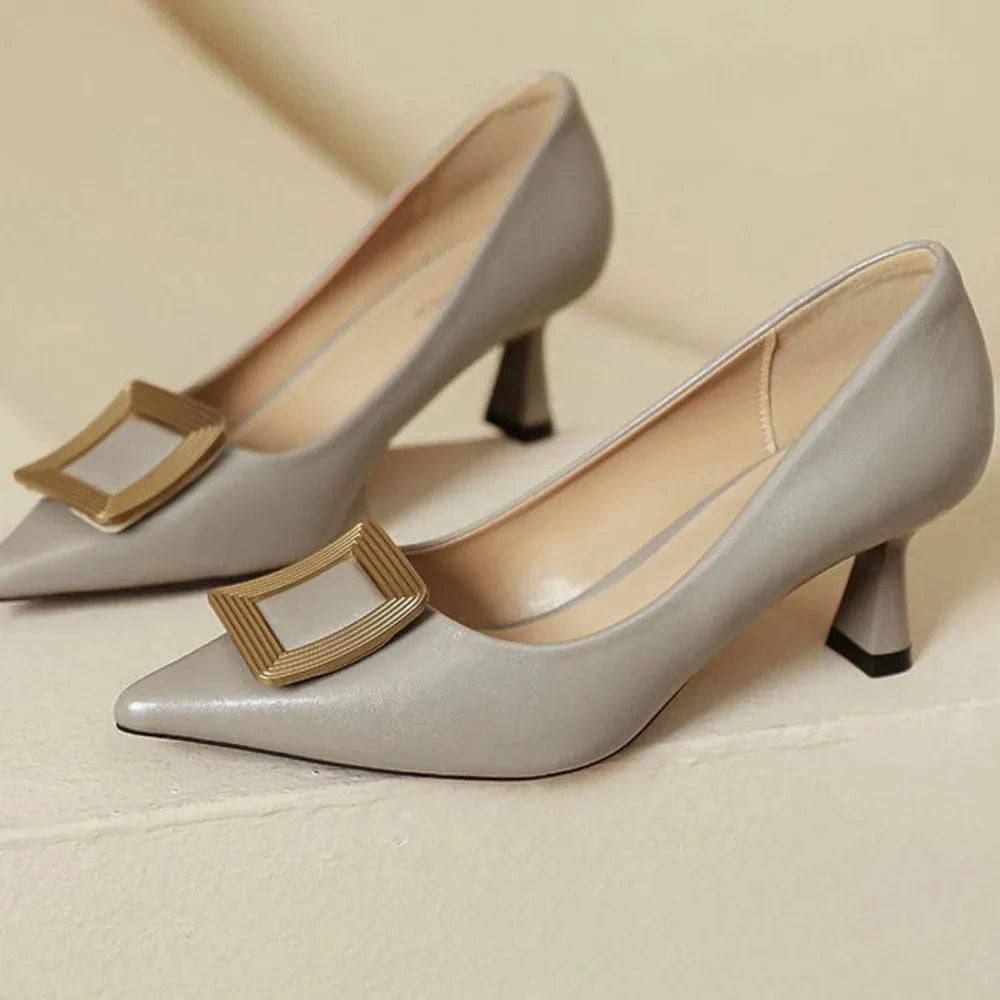 Point Toe Flare Heel Pumps - Fashorio