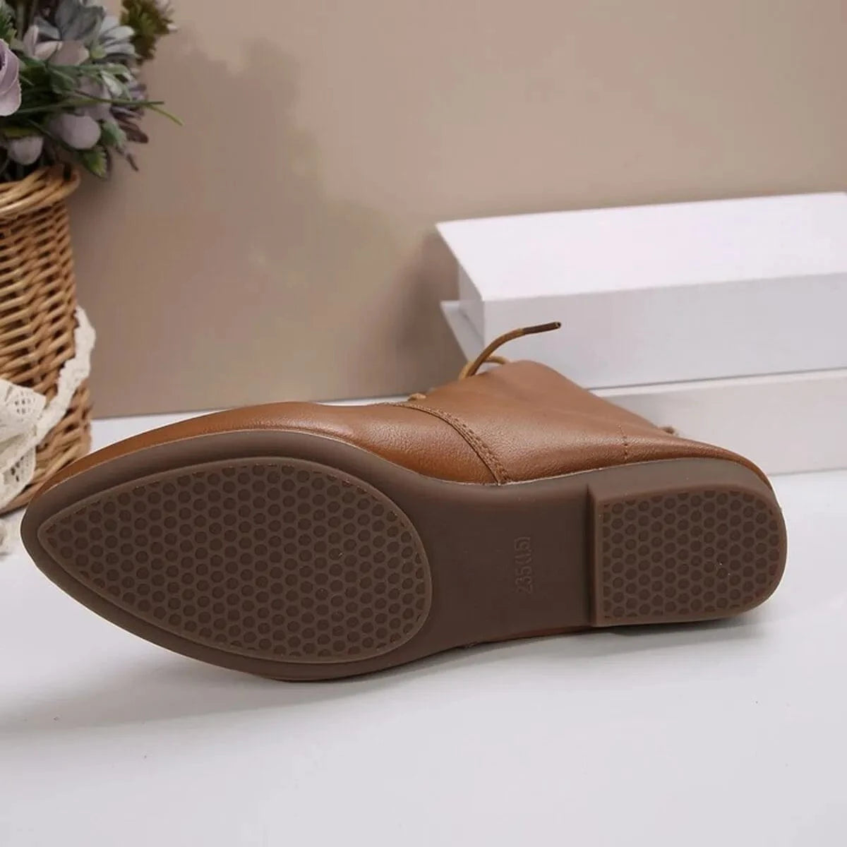 Fashorio Point Toe Lace Up Boots