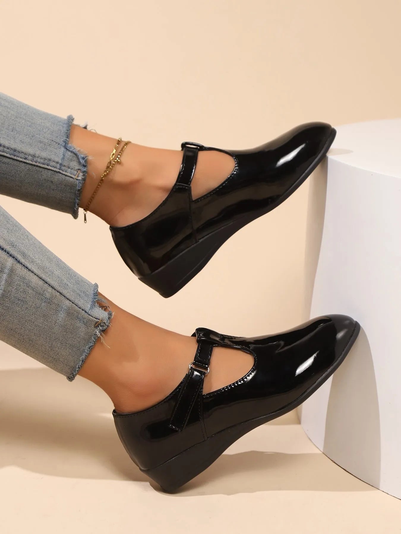 Fashorio Point Toe Wedge Loafers