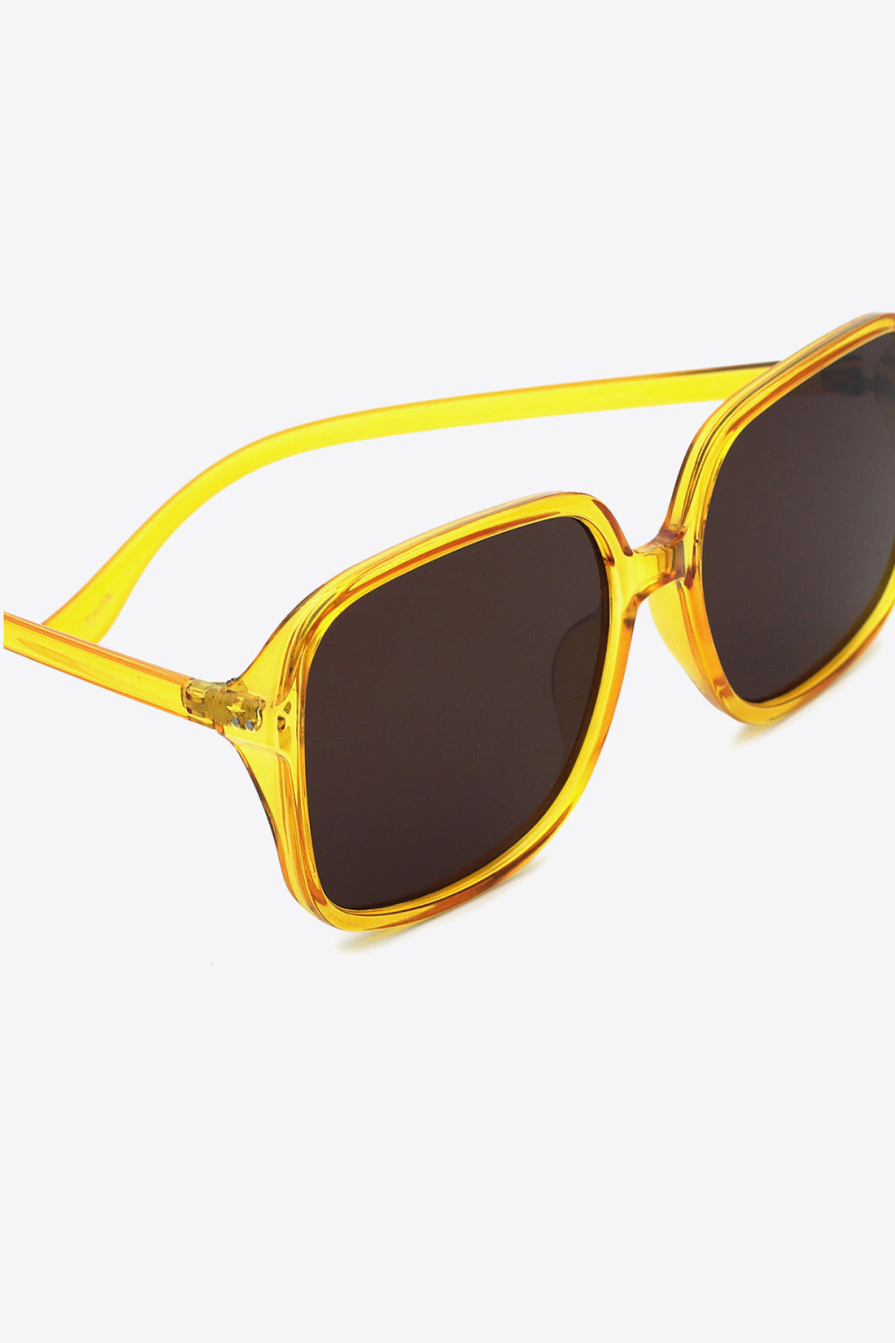 Fashorio Polycarbonate Square Sunglasses