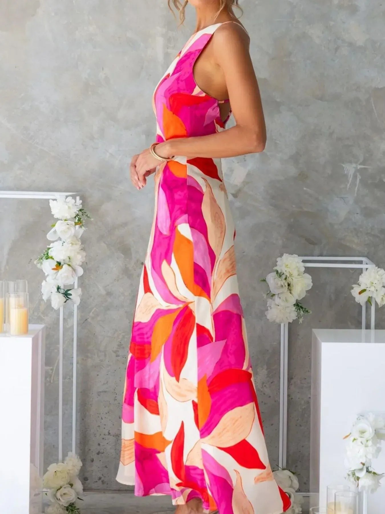 Fashorio Printed Backless Sleeveless Maxi Dress