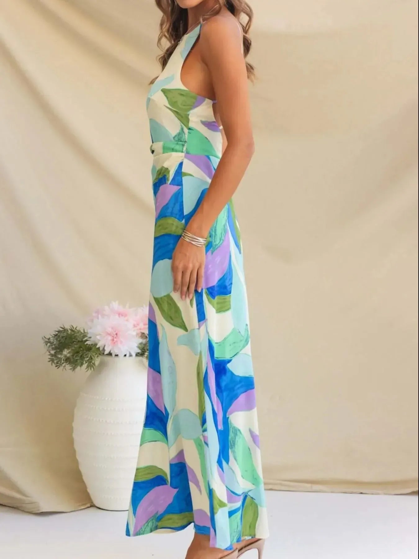 Fashorio Printed Backless Sleeveless Maxi Dress