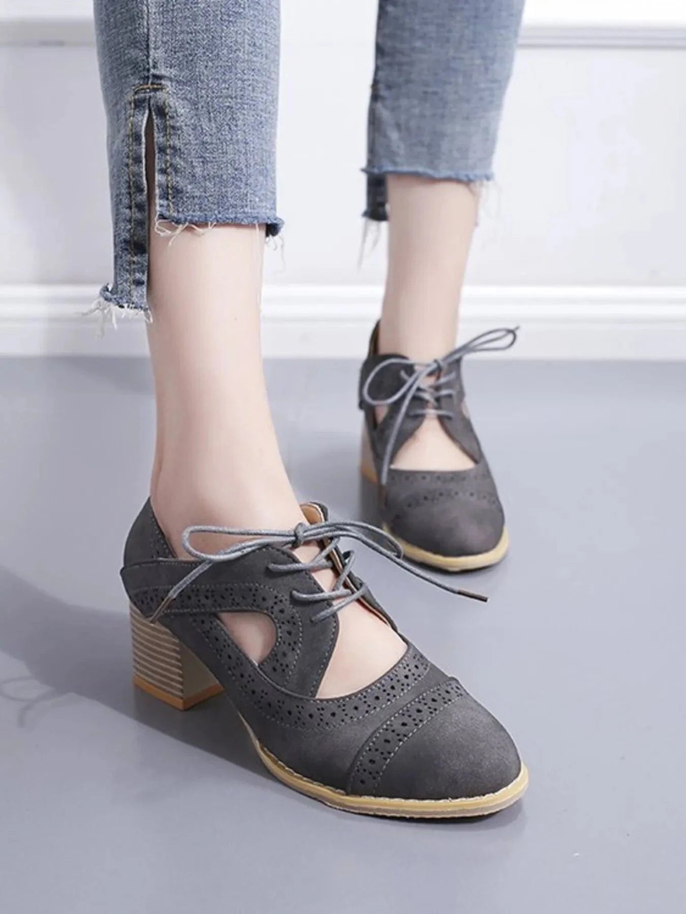 Fashorio Pumps Grey / 35 Lace-Up Block Heel Pumps