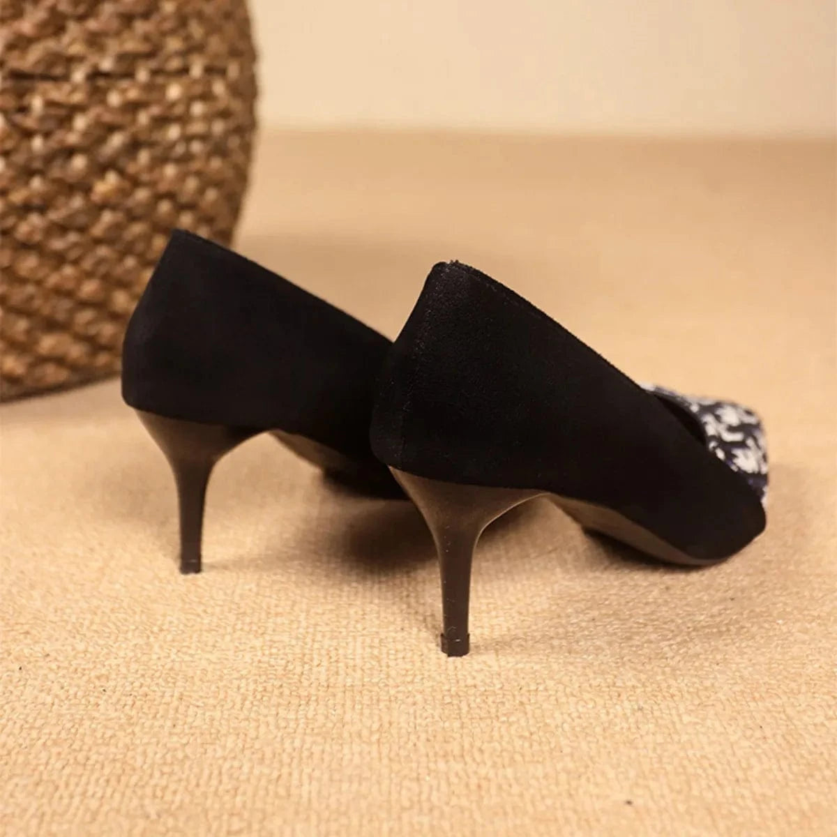 Fashorio Pumps Point Toe Suede Pumps