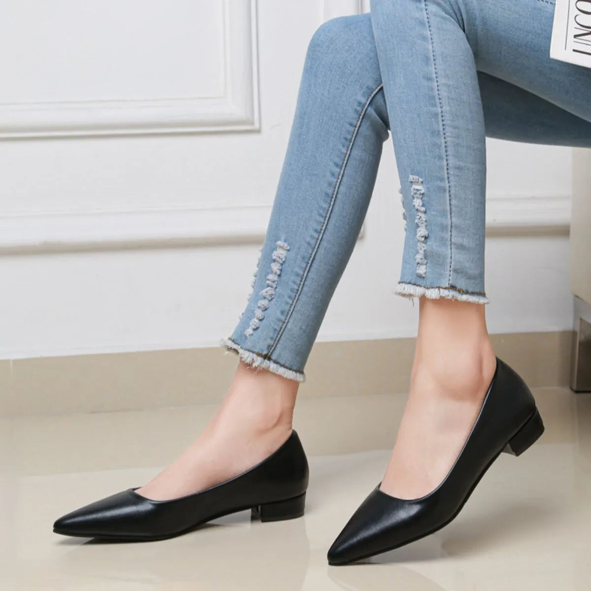 Fashorio Pumps Pointed Toe Low Heel Pump