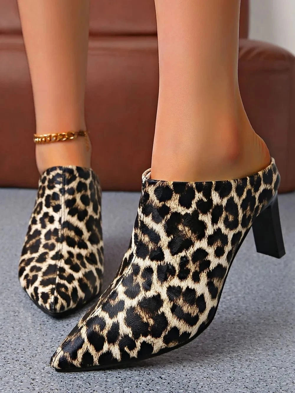 Fashorio Pumps PU Leather Leopard Point Toe Pumps
