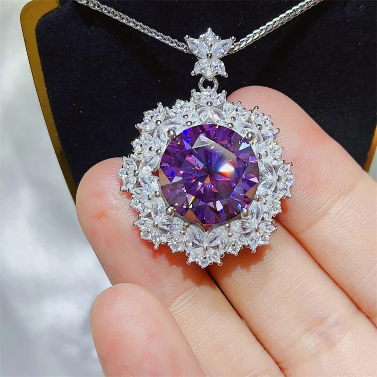Fashorio Purple / One Size 10 Carat Moissanite 925 Sterling Silver Necklace