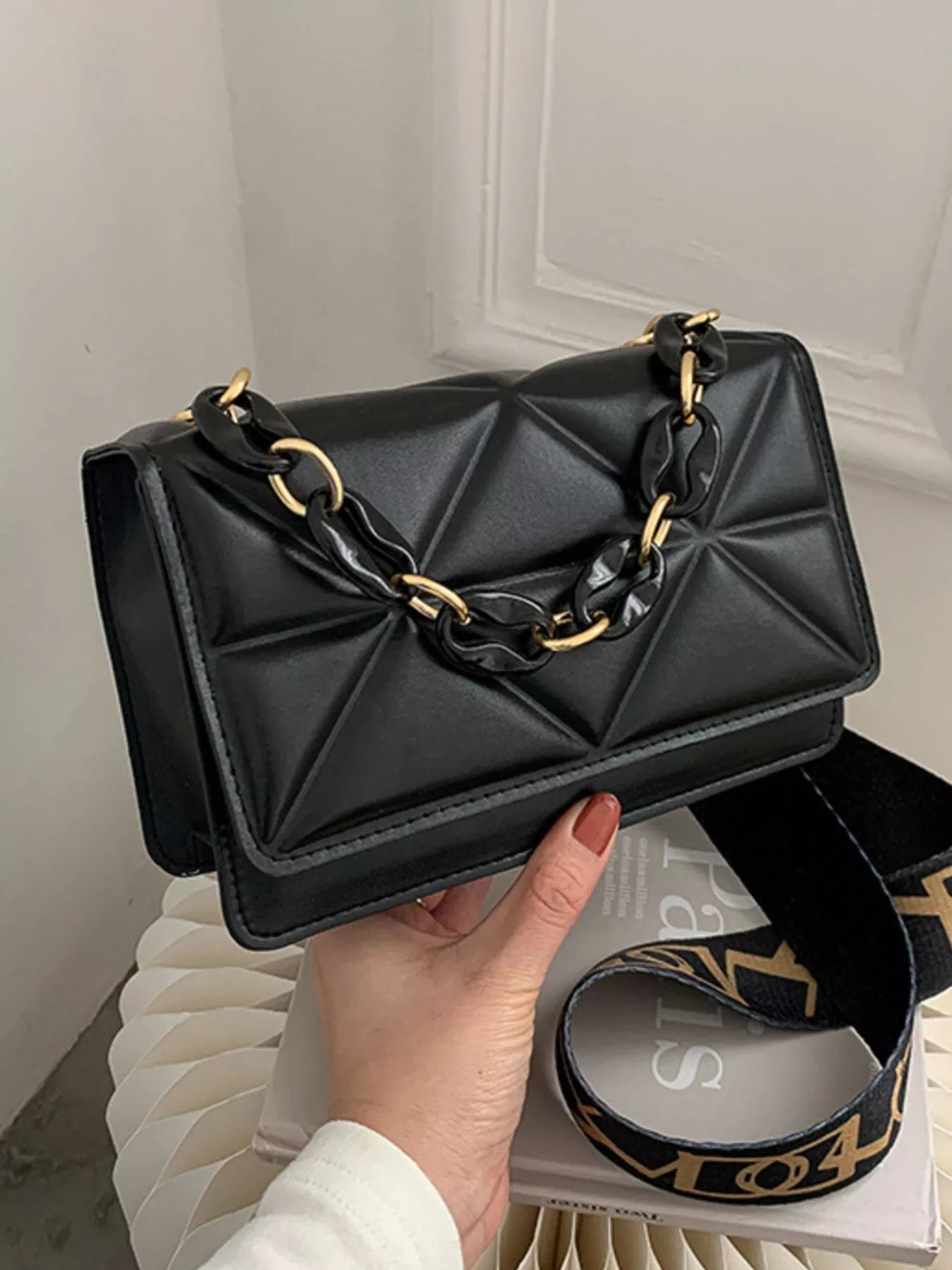 Fashorio Quilted Adjustable Strap Crossbody Bag