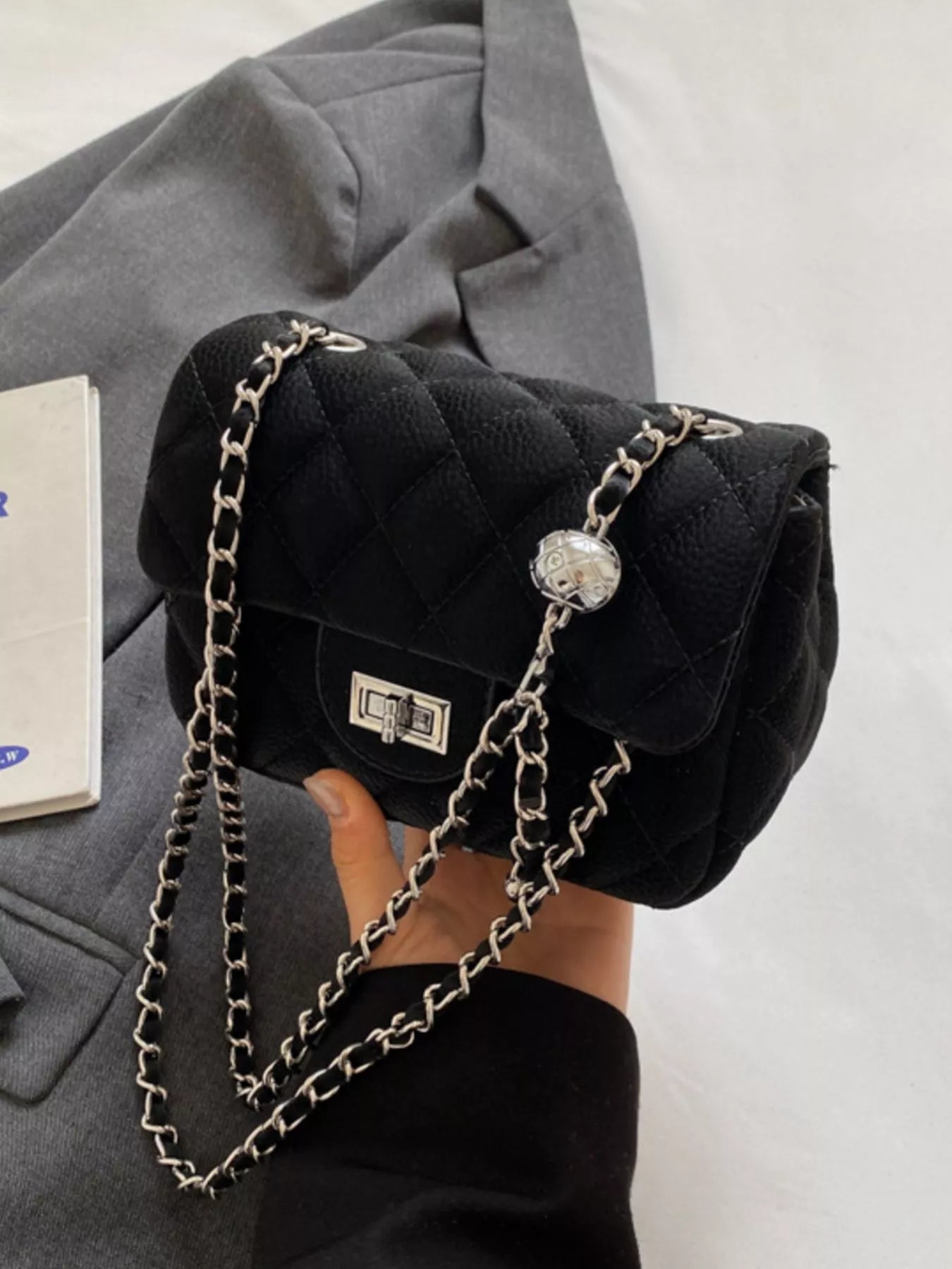 Fashorio Quilted Chain Crossbody Bag