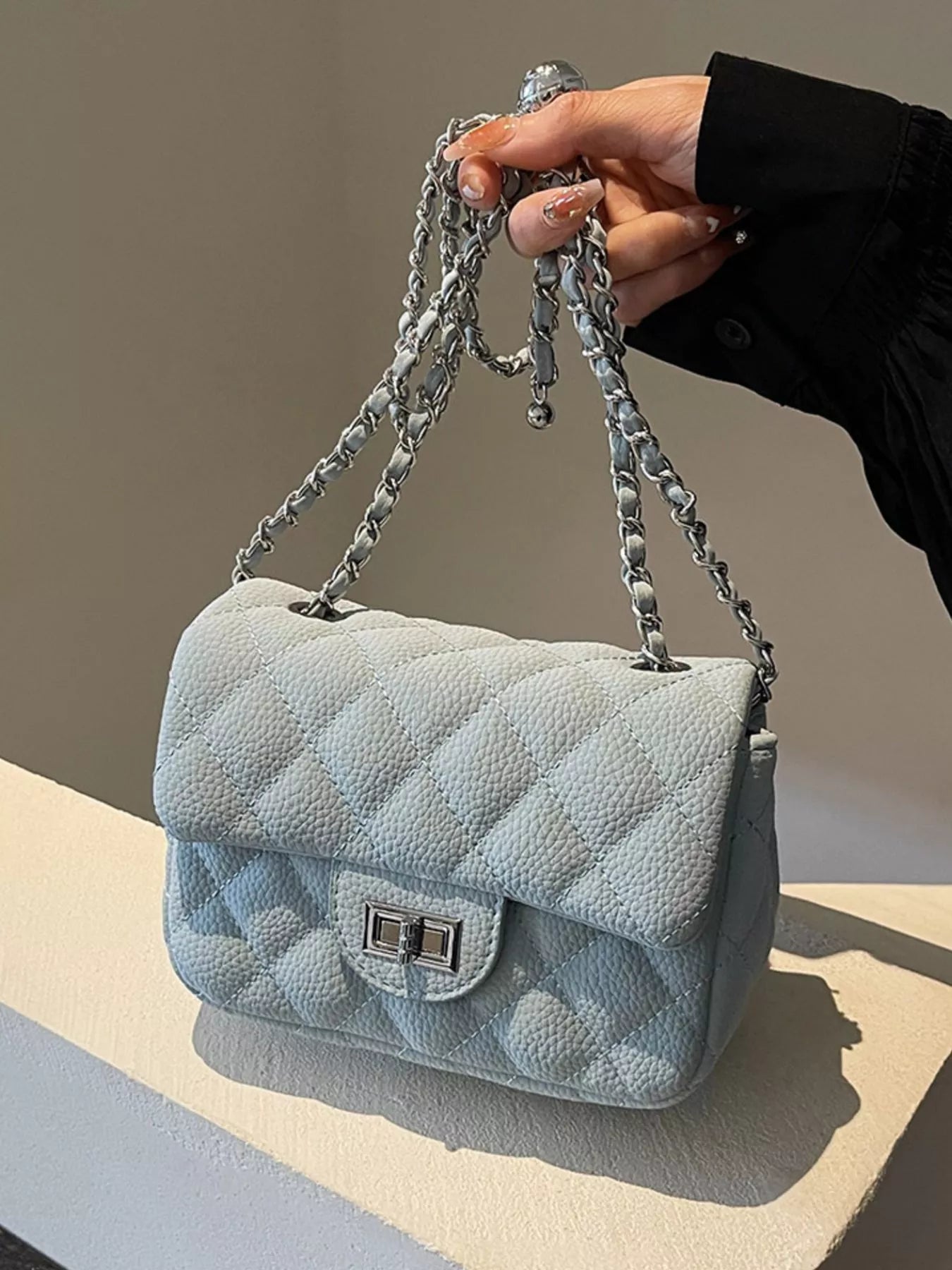 Fashorio Quilted Chain Crossbody Bag