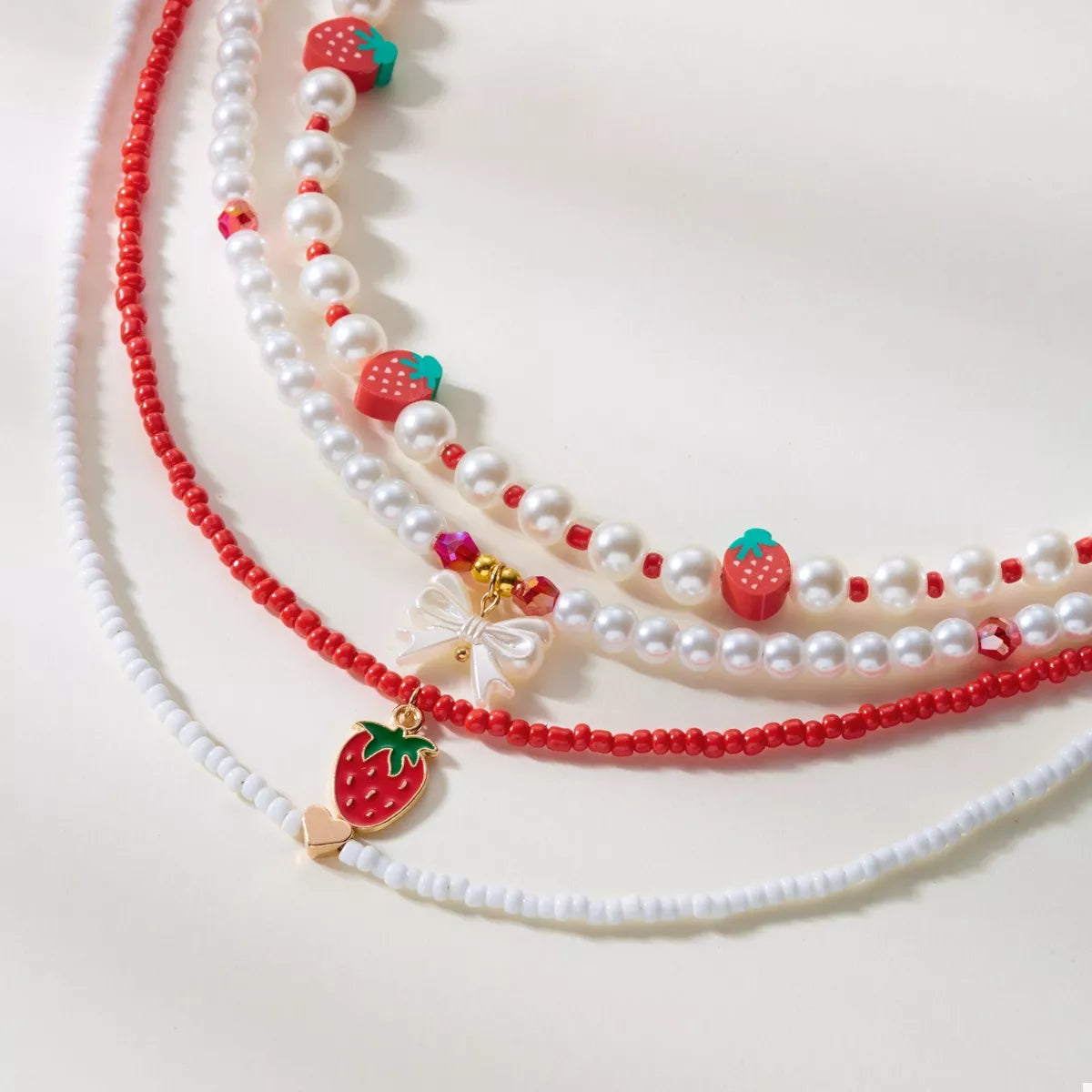Fashorio Red / onesize 4 Piece Strawberry Pearl Beaded Necklace