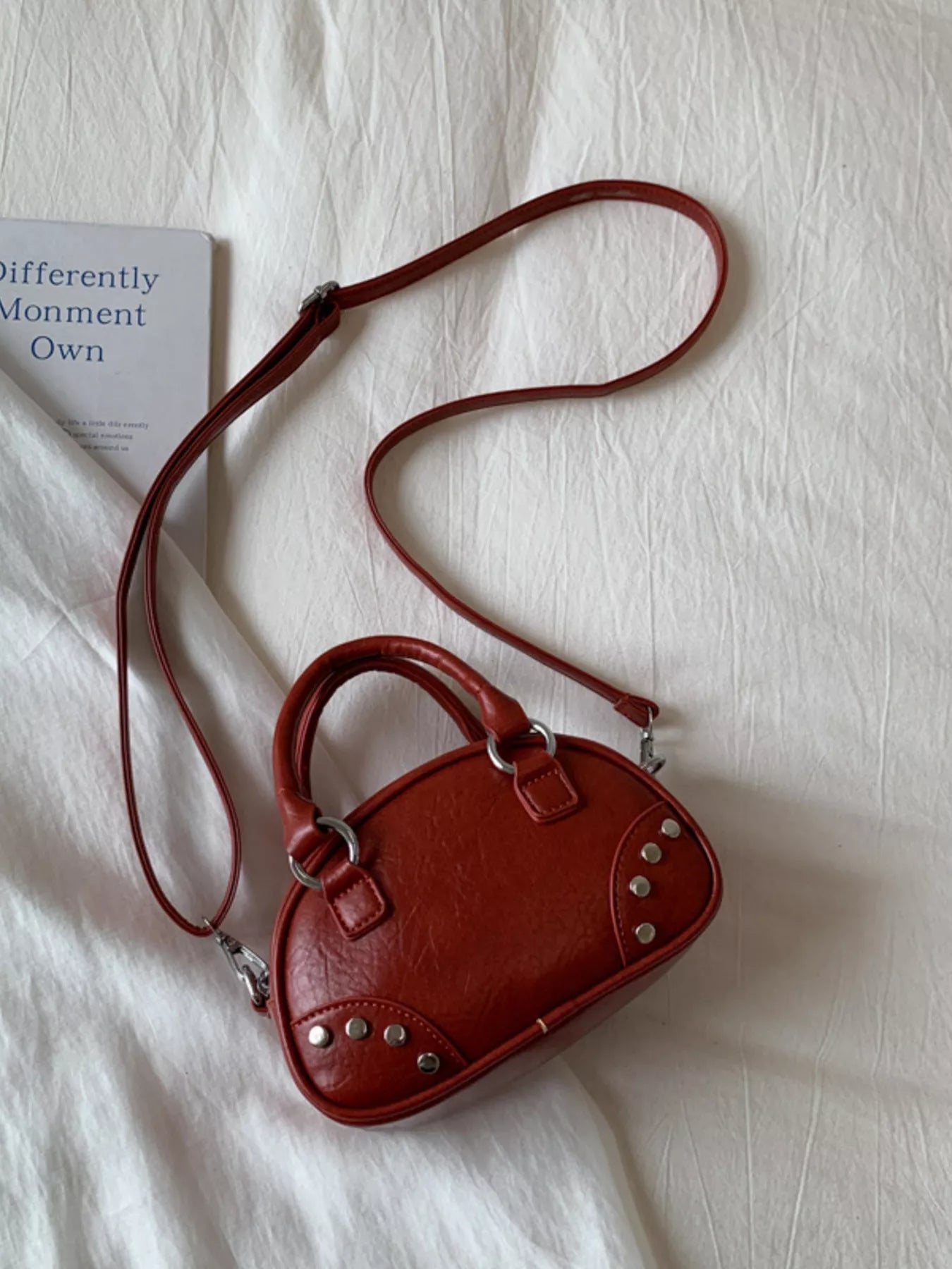 Fashorio Retro Rivet Decor Crossbody Bag