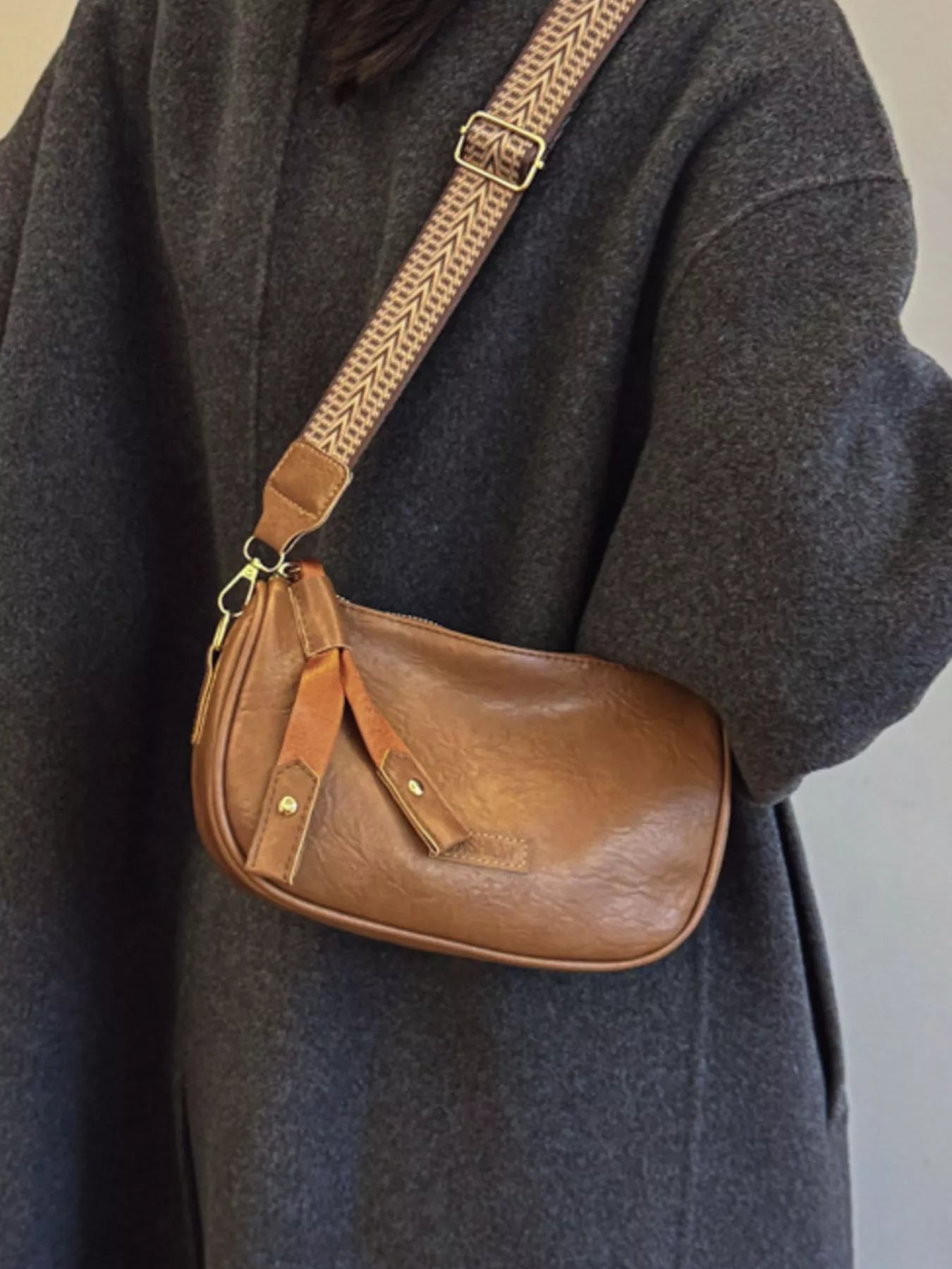 Fashorio Retro Style Shoulder Crossbody Bag with Wide Strap