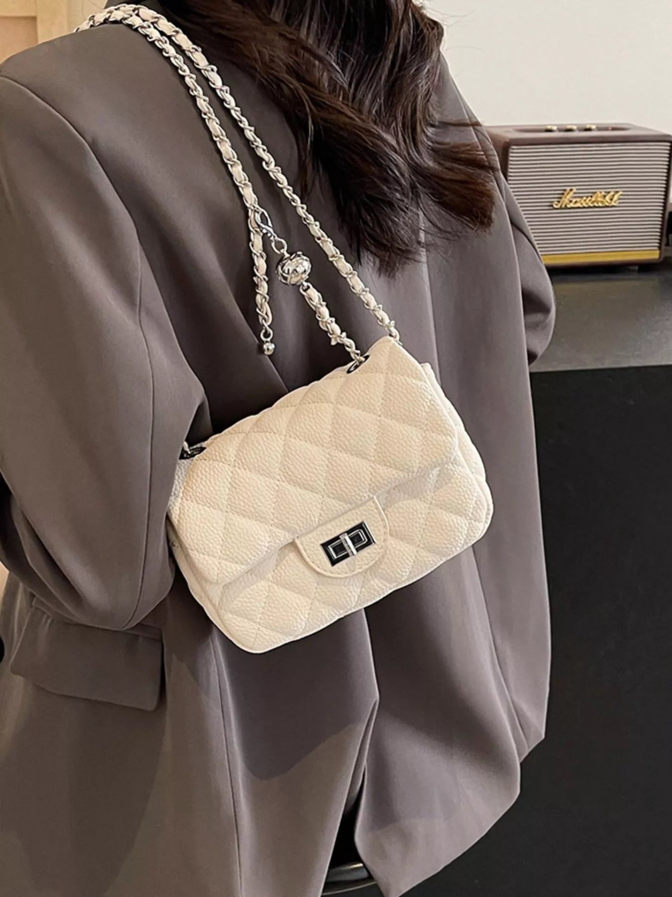Fashorio Rice White / One Size Quilted Chain Crossbody Bag