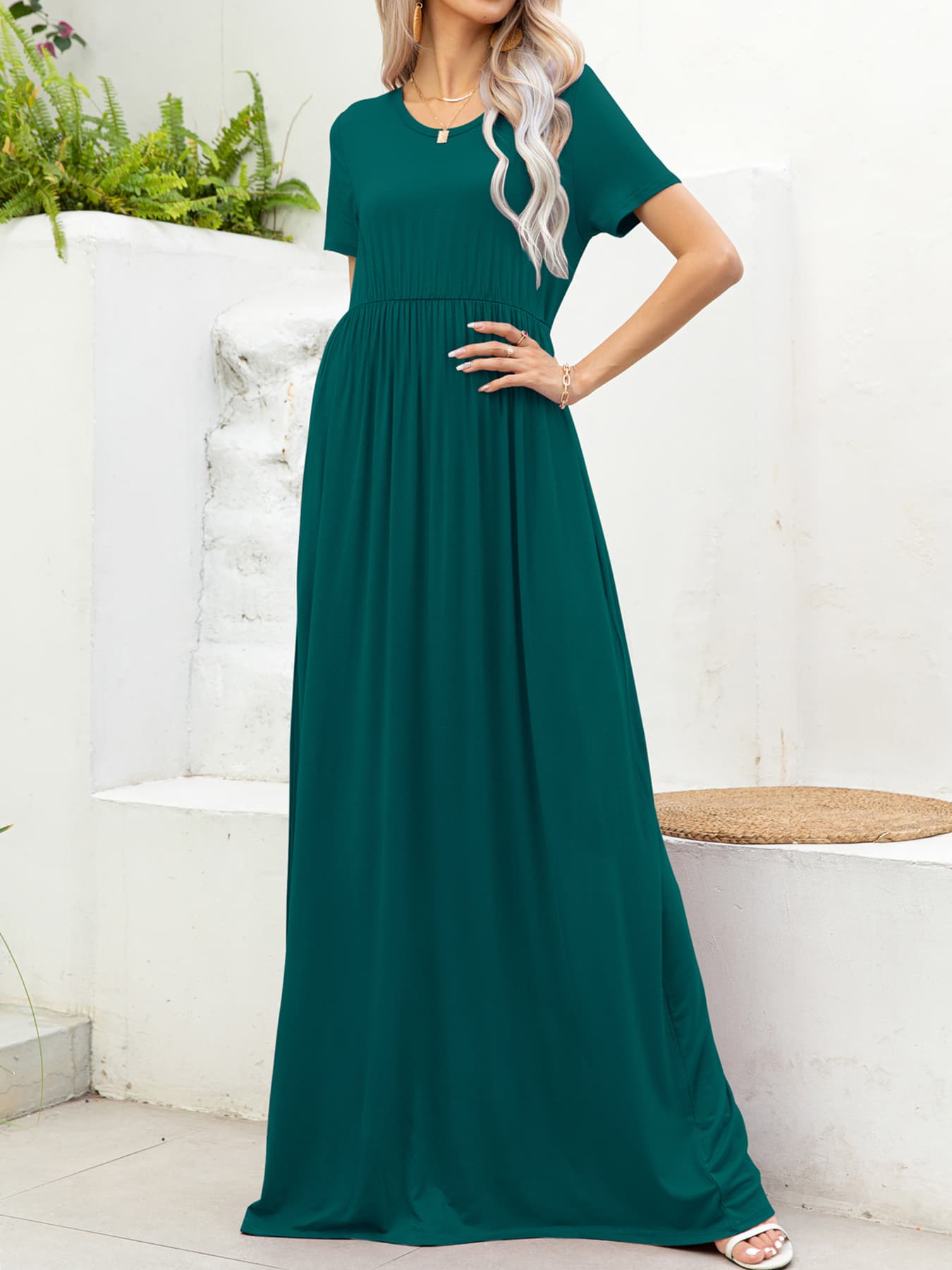 Fashorio Round Neck Short Sleeve Maxi Dress with Pockets