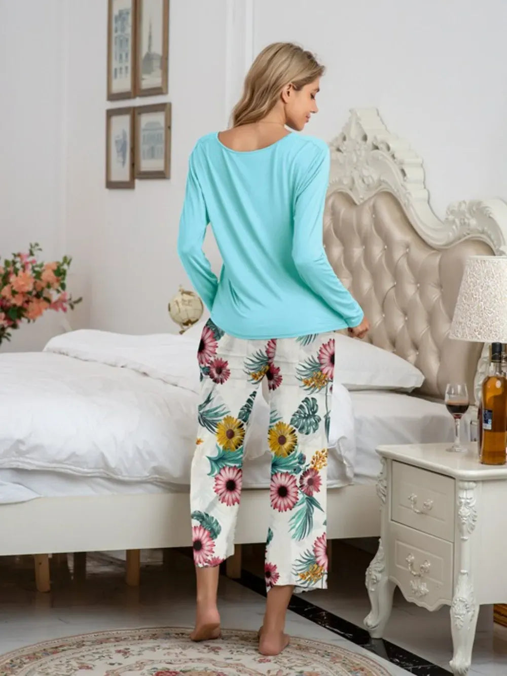 Fashorio Round Neck Top and Printed Pants Lounge Set