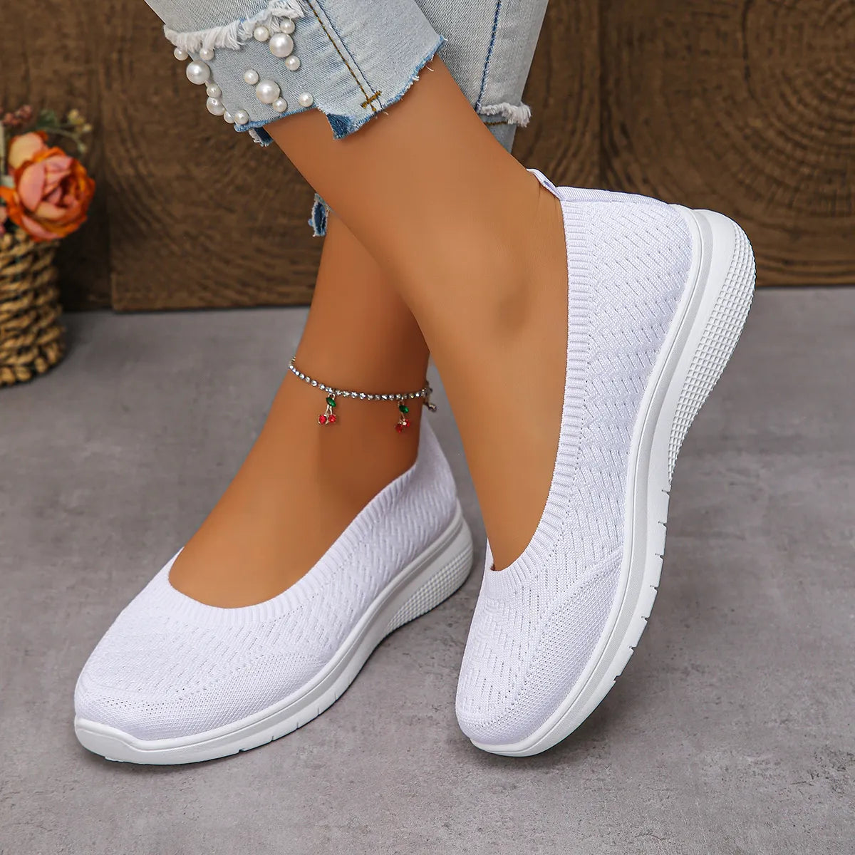 Fashorio Round Toe Mesh Slip-Ons