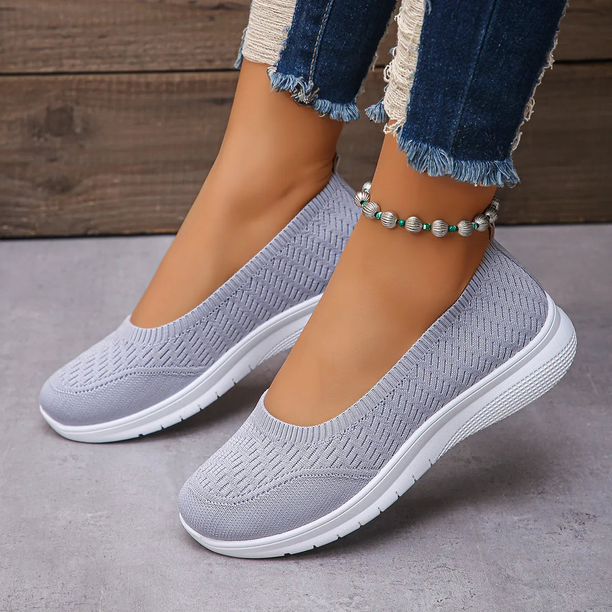 Fashorio Round Toe Mesh Slip-Ons