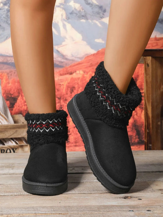 Round Toe Platform Boots - Fashorio