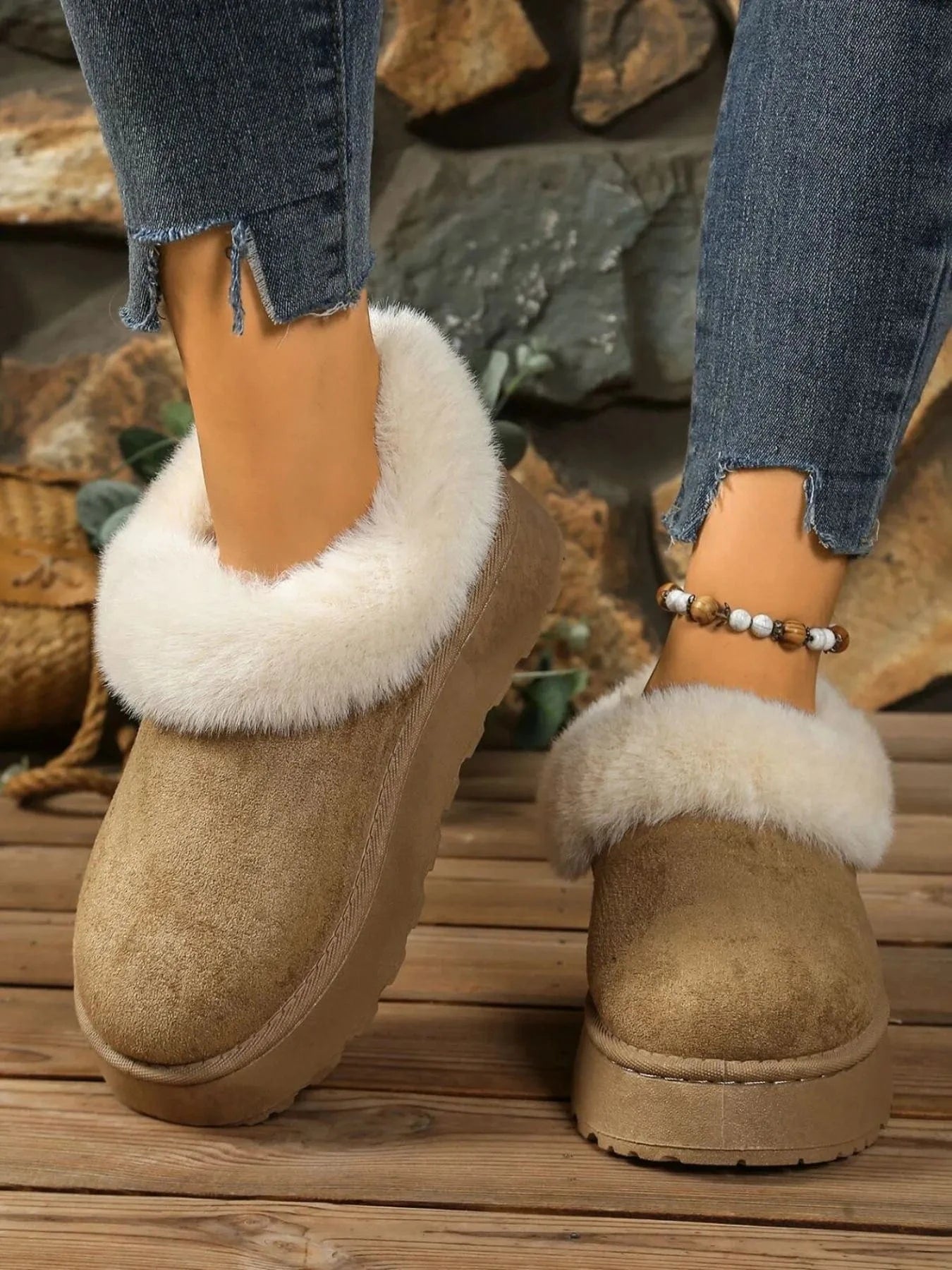 Round Toe Platform Boots - Fashorio