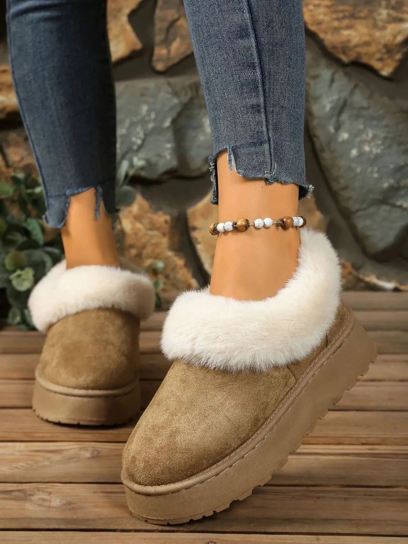 Round Toe Platform Boots - Fashorio