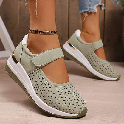 Round Toe Wedge Sneakers - Fashorio