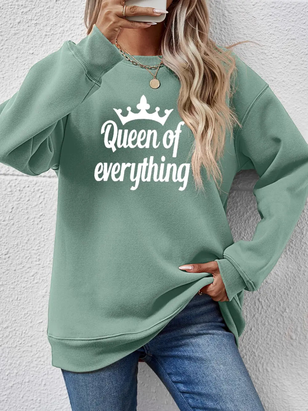 Fashorio Sage / S QUEEN OF EVERYTHING Round Neck Sweatshirt