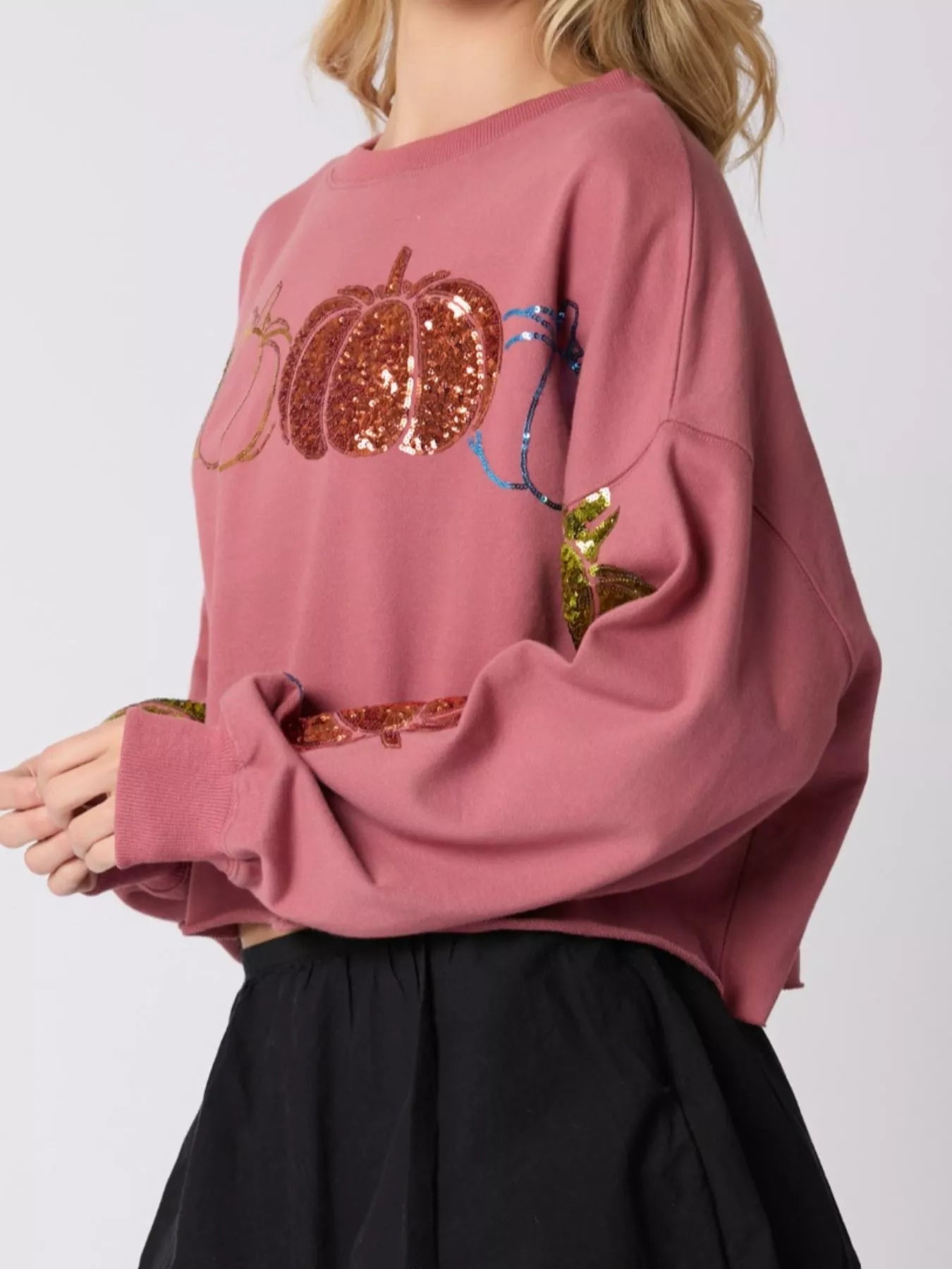 Fashorio Sequined Pumpkin Halloween Crop Sweatshirt