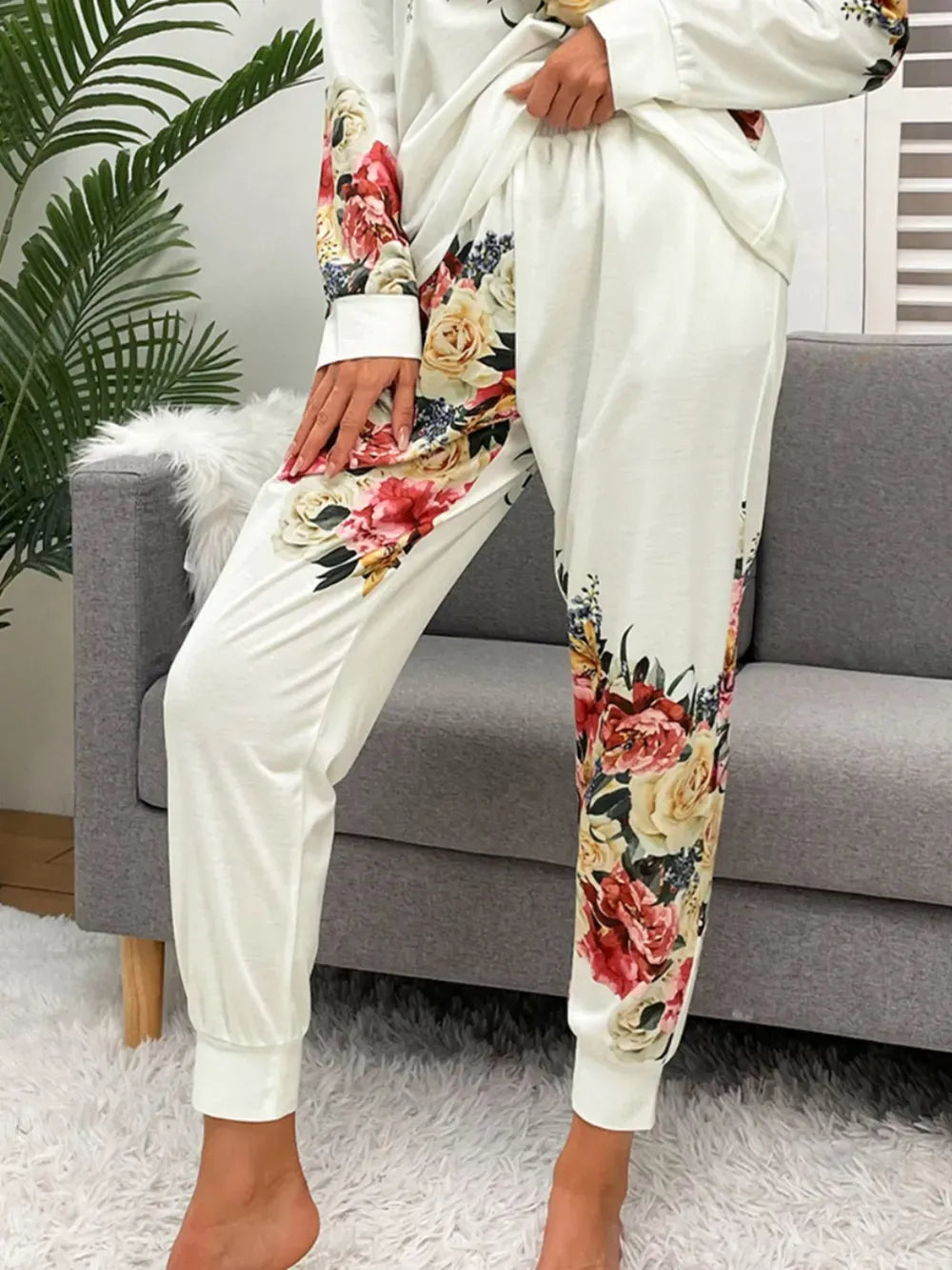 Fashorio Shiny Printed Round Neck Top and Pants Lounge Set