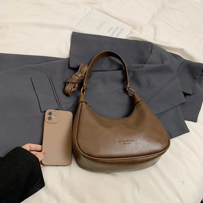 Curved Leather Shoulder Bag - Fashorio