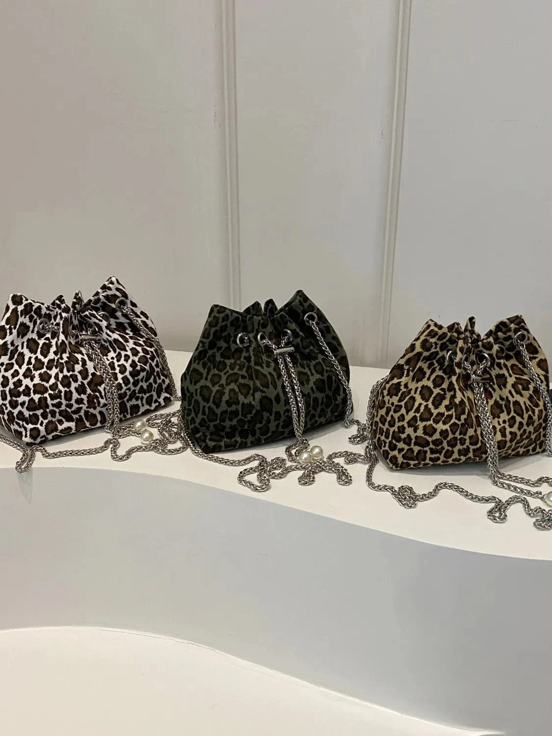 Fashorio Shoulder Bags Leopard Chain Bucket Bag