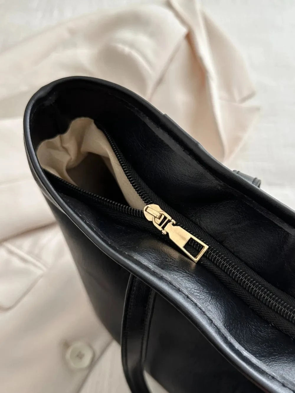 Fashorio Shoulder Bags PU Leather Medium Shoulder Bag