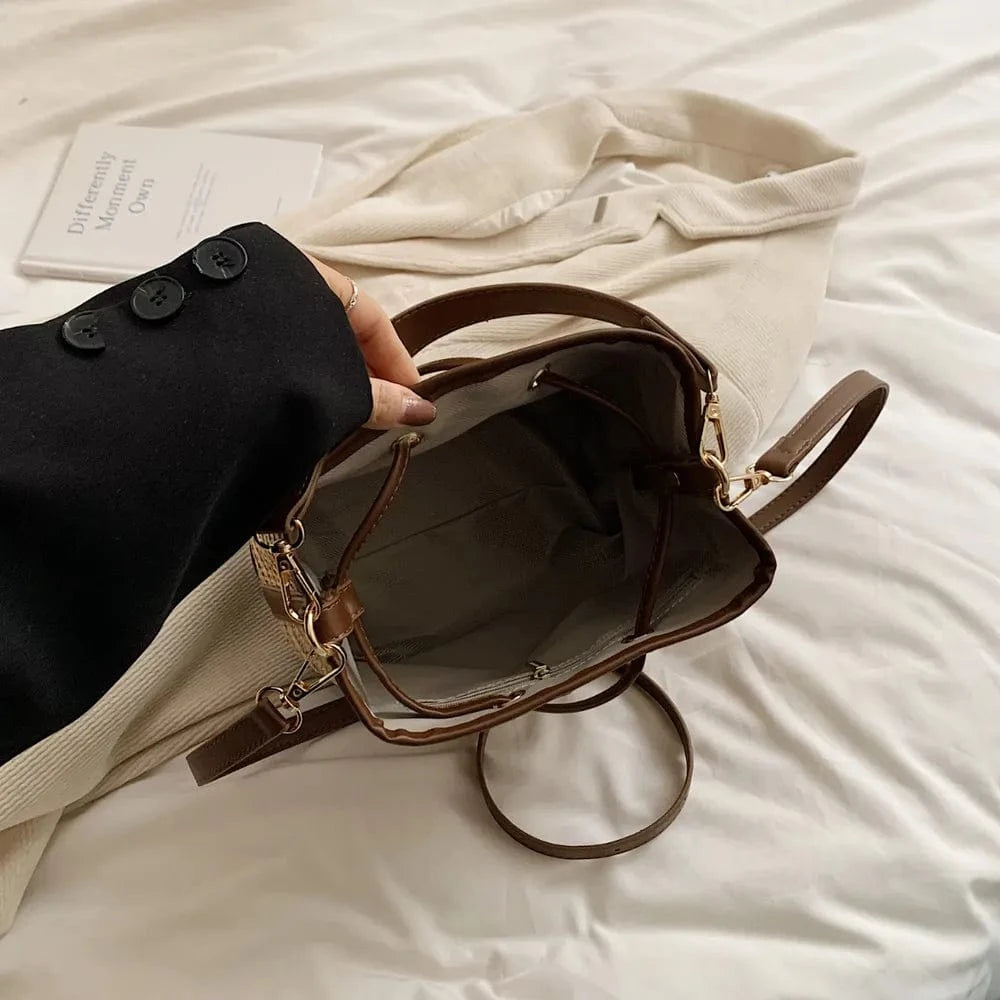 Fashorio Shoulder Bags Straw Braided Shoulder Bag