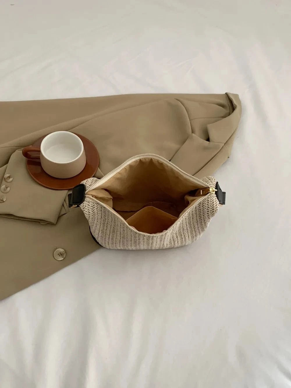 Fashorio Shoulder Bags Straw Weave Adjustable Strap Shoulder Bag