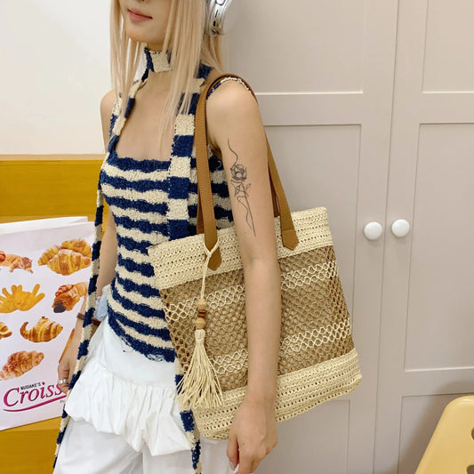 Straw Woven Shoulder Bag with Tassels - Fashorio