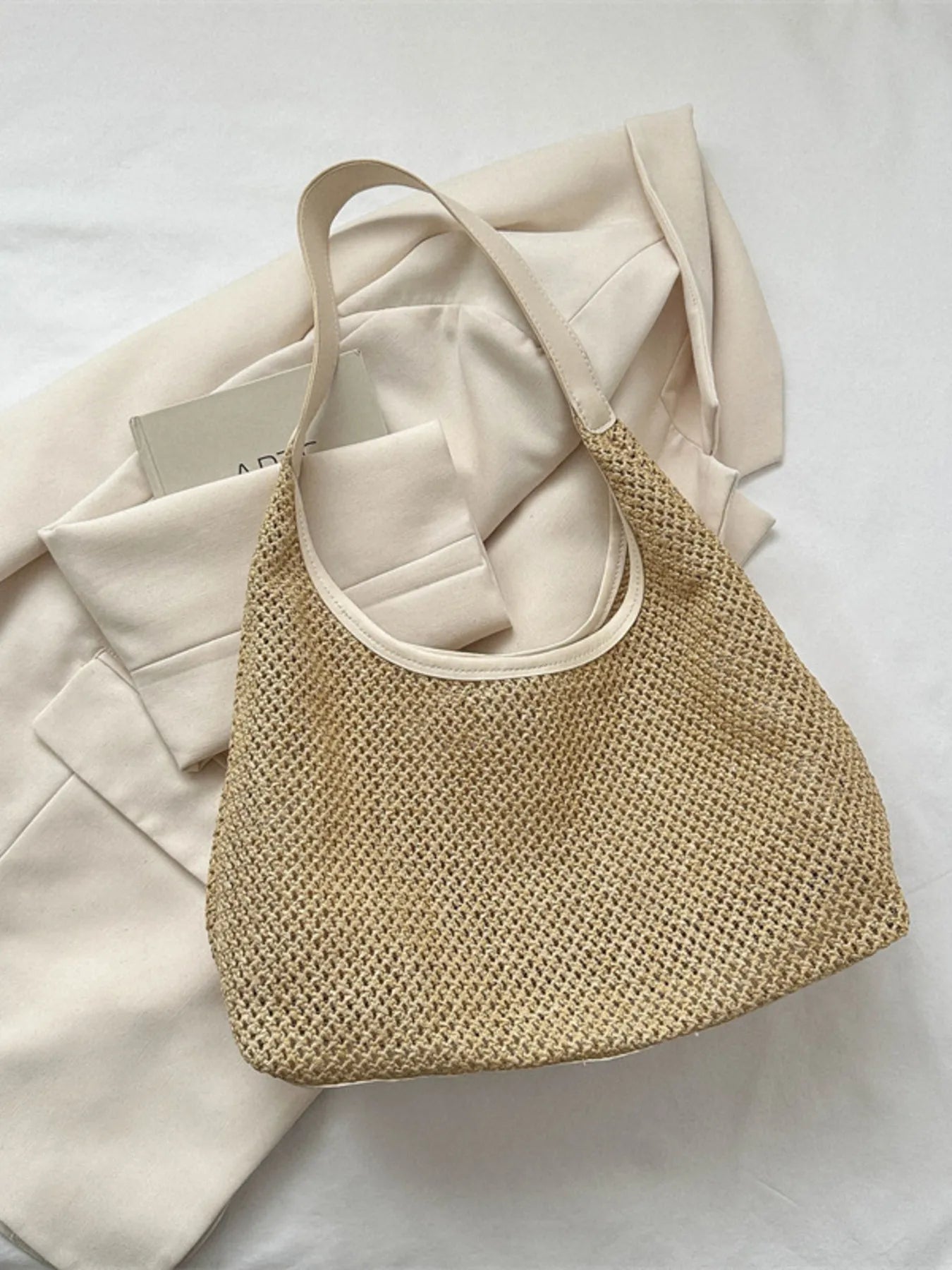 Fashorio Shoulder Bags White / ONESIZE Woven Straw Shoulder Bag