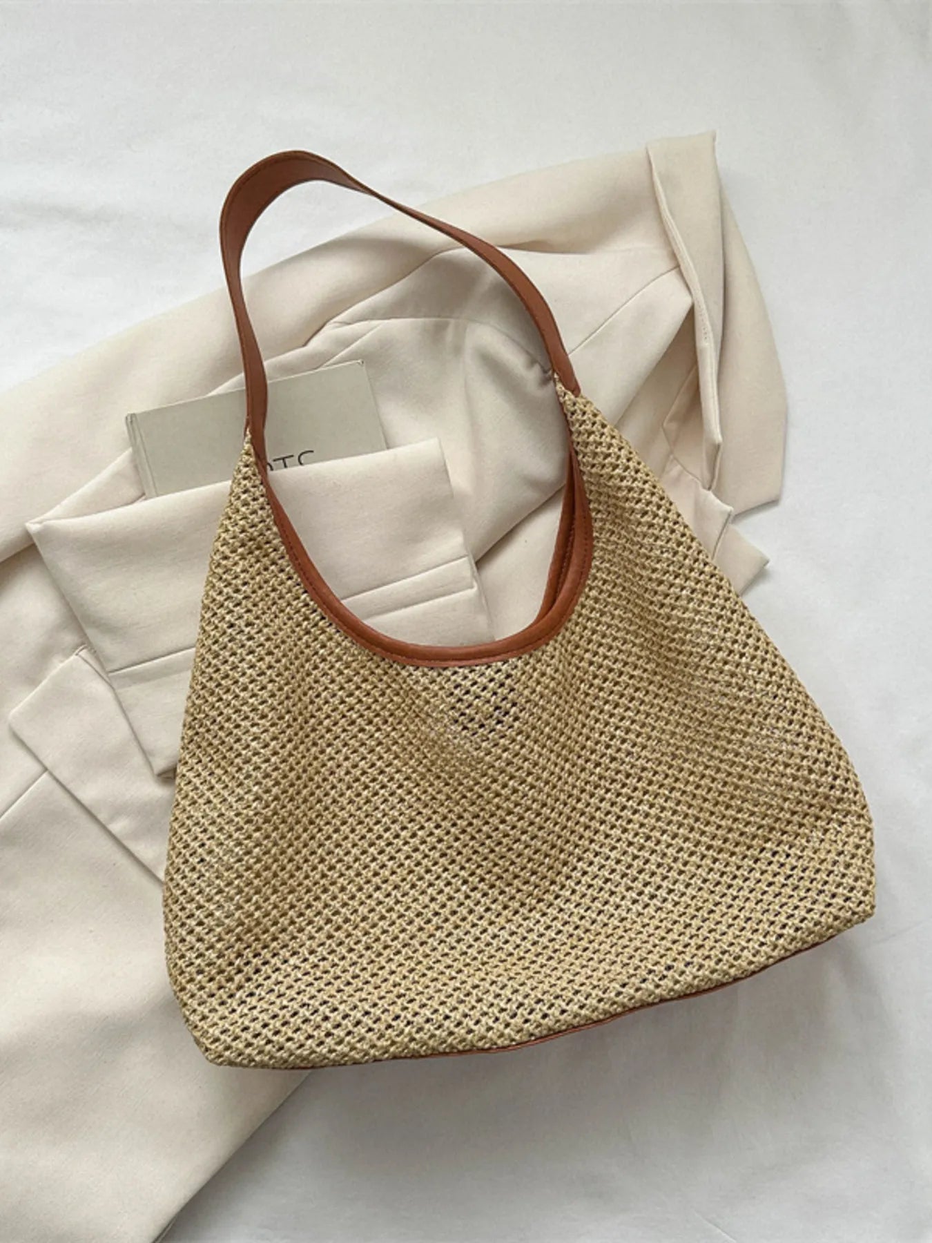 Fashorio Shoulder Bags Woven Straw Shoulder Bag