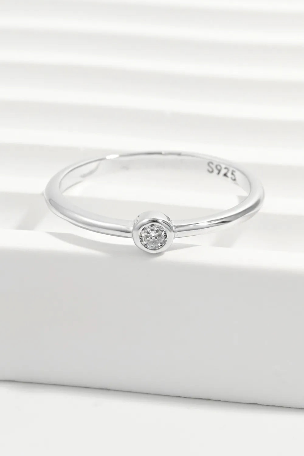 Fashorio Silver / 6 925 Sterling Silver Inland Zircon Ring