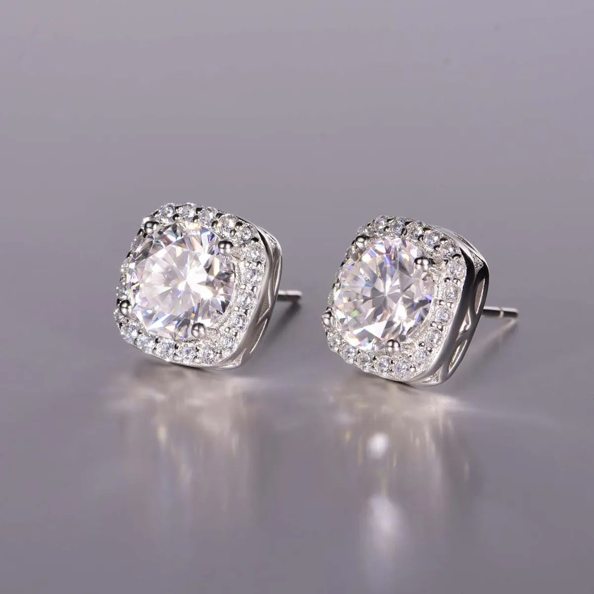 Fashorio Silver / One Size 2.4 Carat Moissanite Stud Earrings