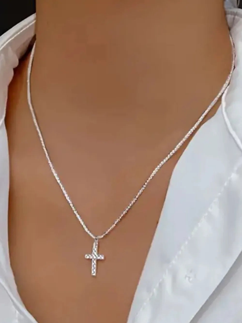 Fashorio Silver / One Size 925 Sterling Silver Cross Necklace